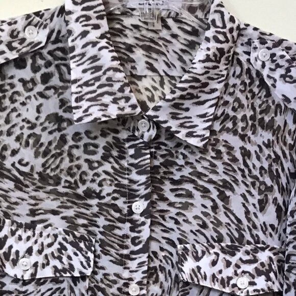 DKNY NEW Sheer Animal Print Blouse Lightweight Buttons Shirt Tunic Long Pocket M - Picture 12 of 14